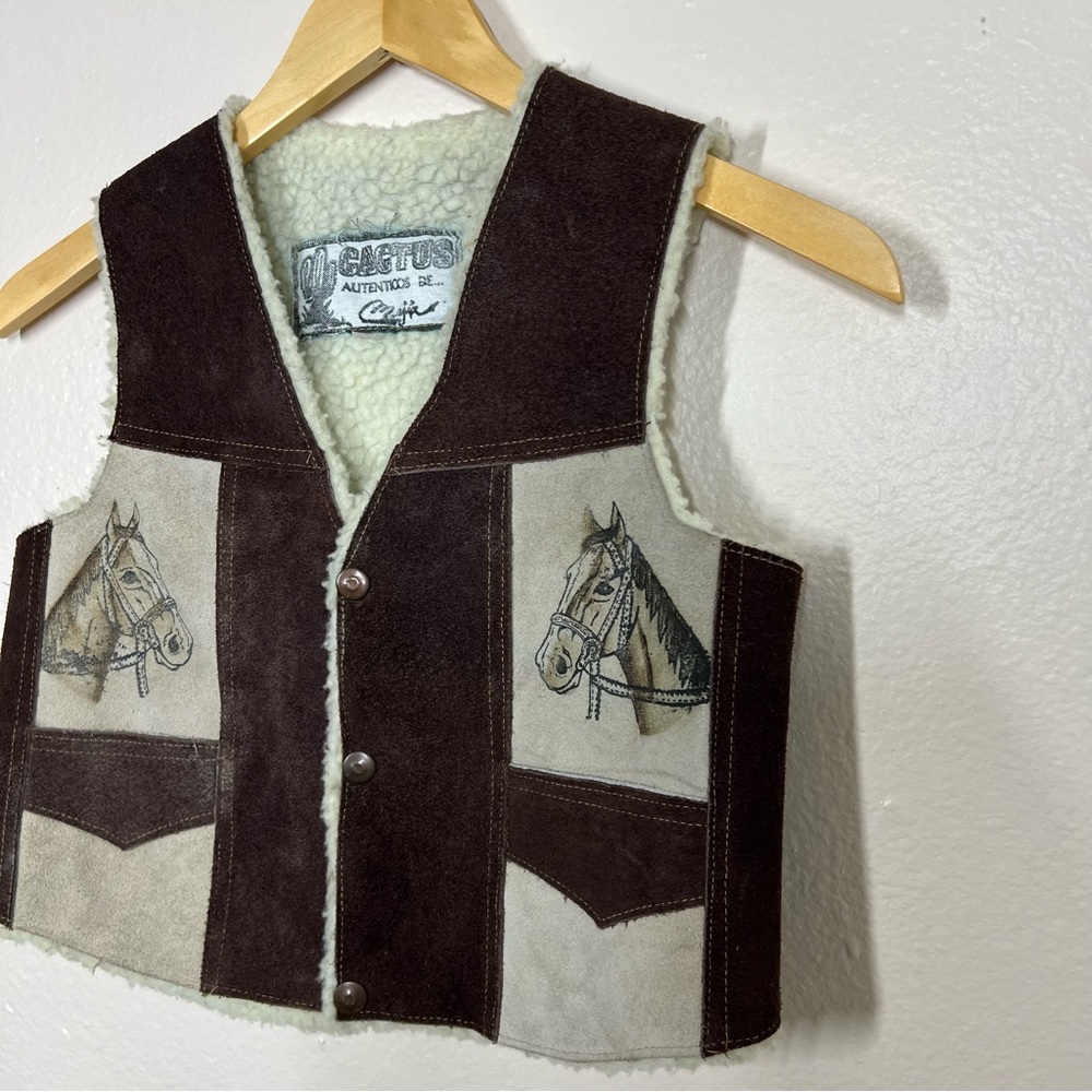 Cactus Authenticos Leather Horse Print Western Vest - Picture 9 of 9